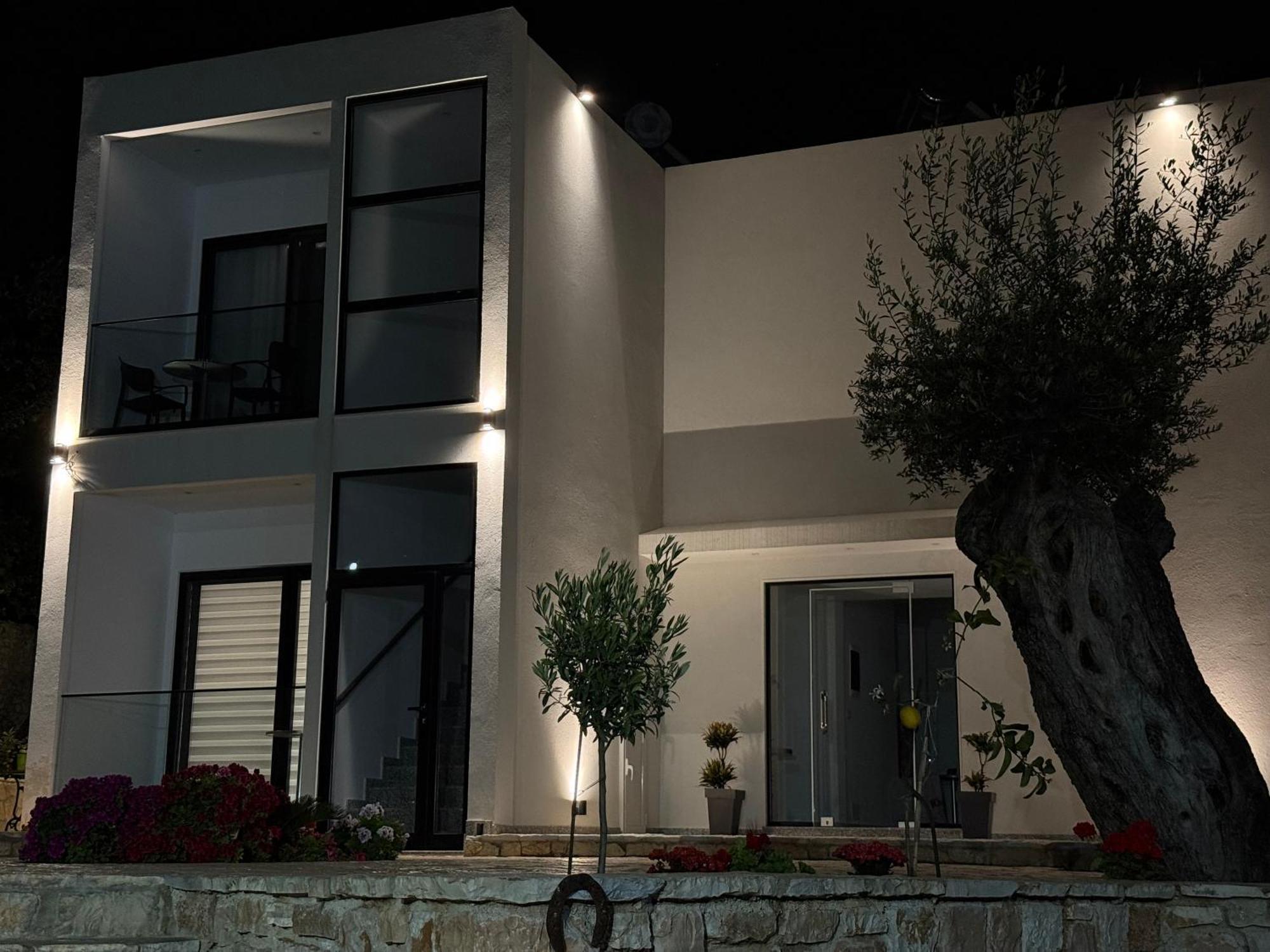 Villa Thomas เดอร์มี ภายนอก รูปภาพ